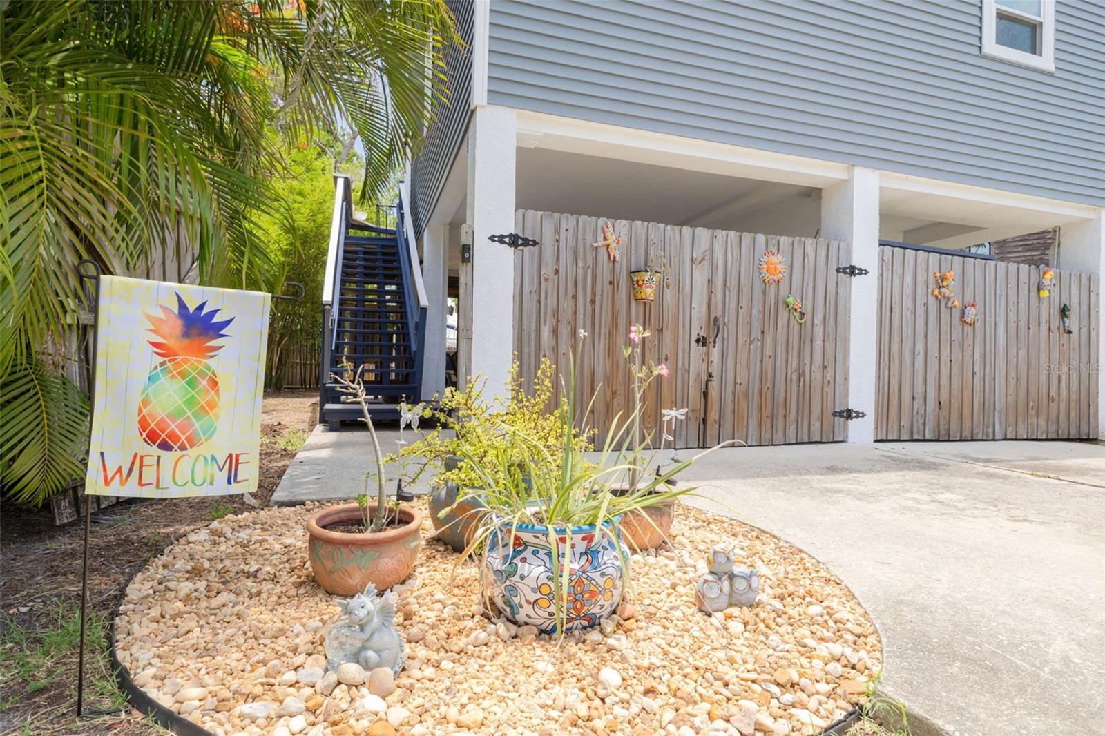 Image 3 of 33 For 4100 Miramar Way