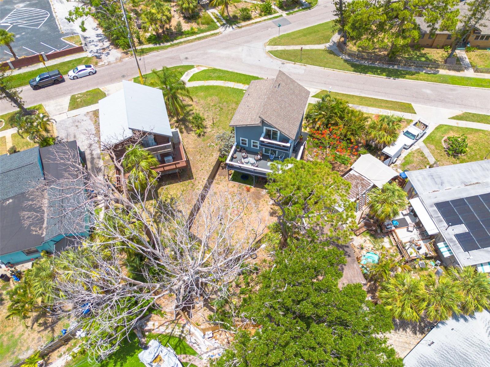 Image 31 of 33 For 4100 Miramar Way