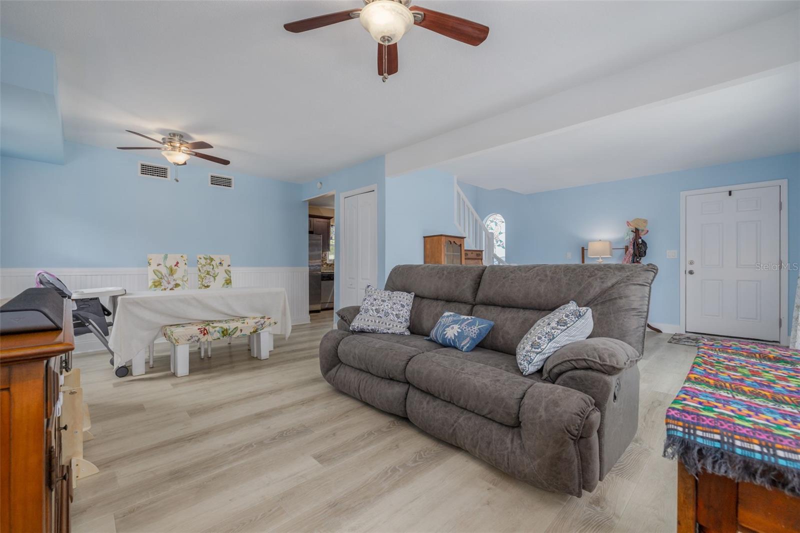Image 7 of 33 For 4100 Miramar Way