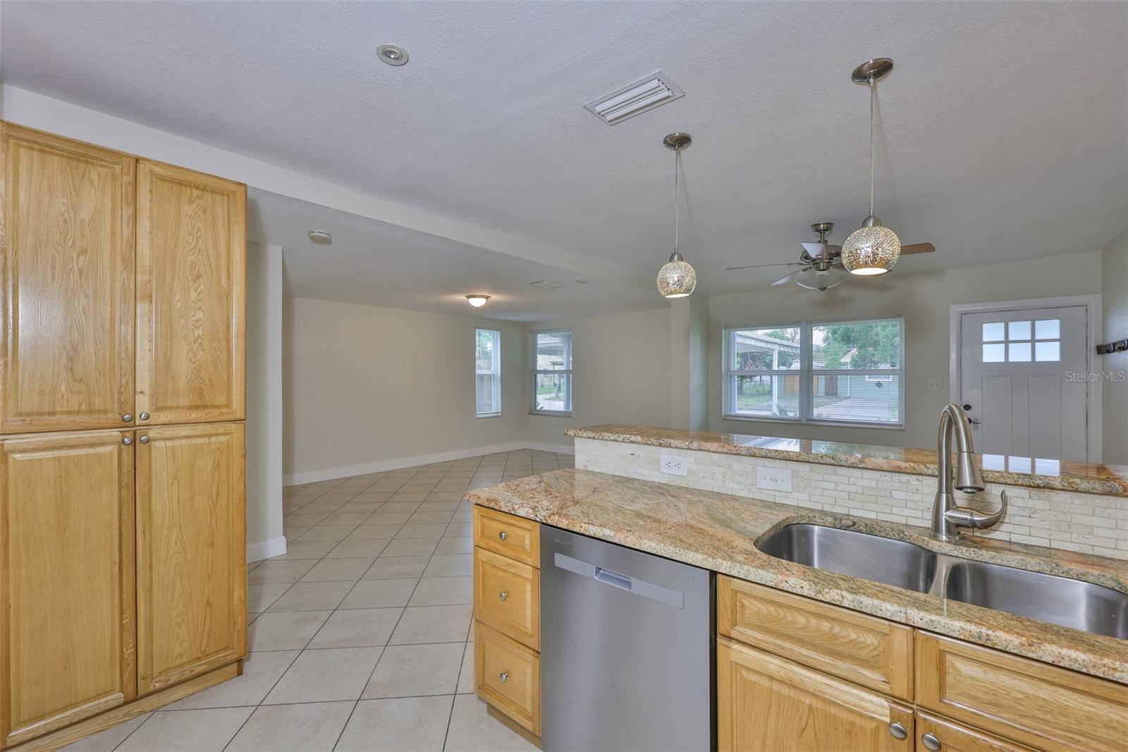 Image 11 of 33 For 3209 Tyson Avenue