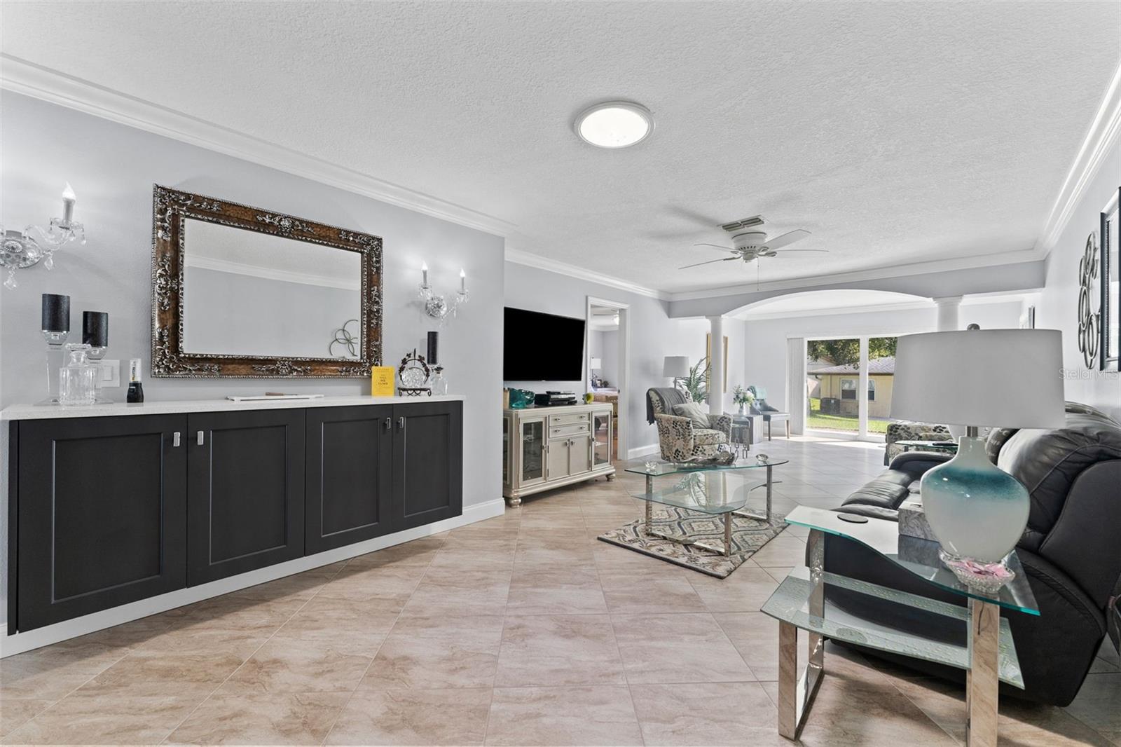 Image 14 of 39 For 3410 Stonehaven Court E A