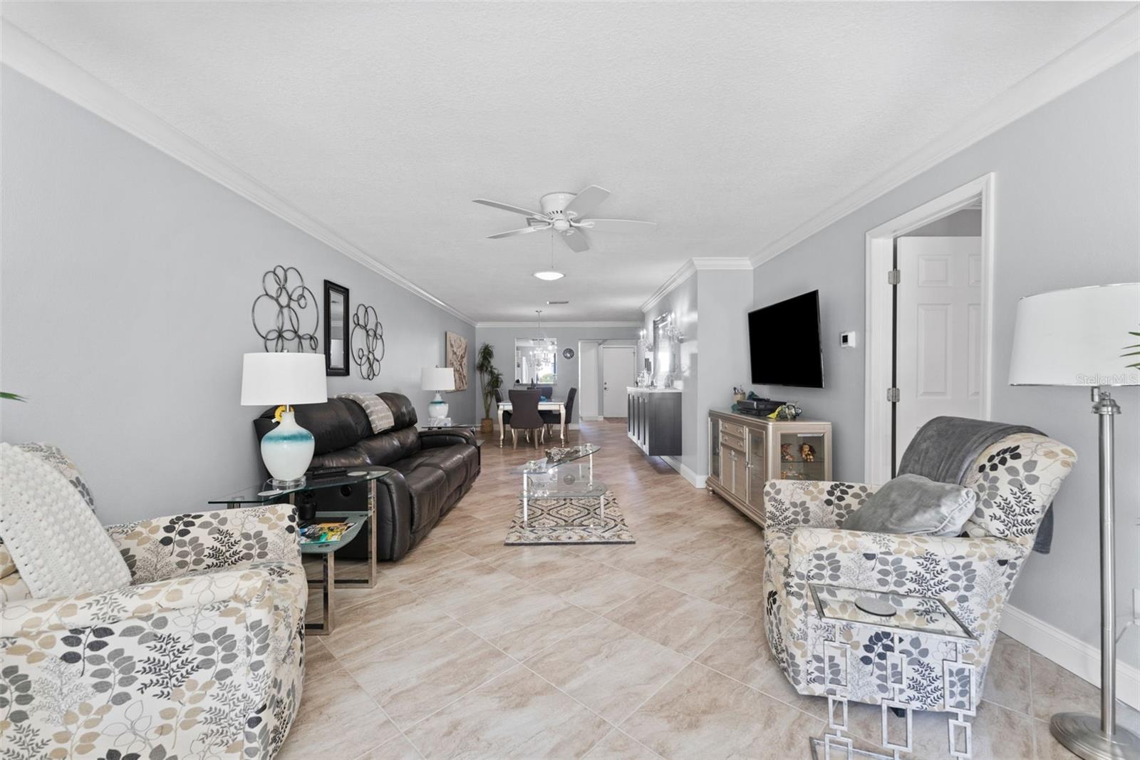 Image 16 of 39 For 3410 Stonehaven Court E A