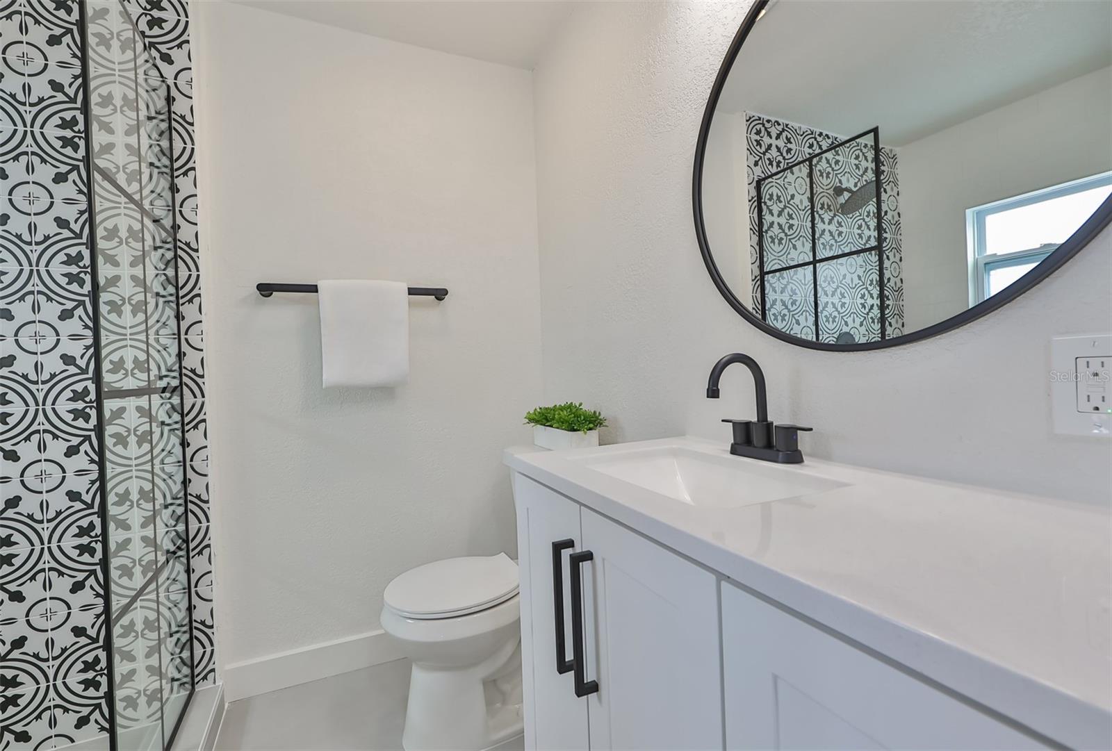 Image 16 of 25 For 875 53rd Terrace N