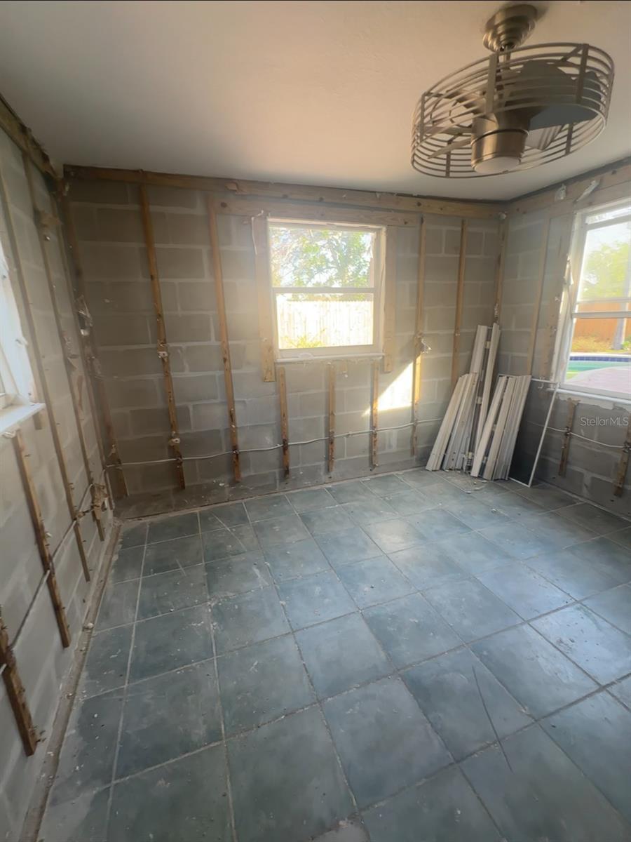 Image 3 of 7 For 709 Pruitt Drive