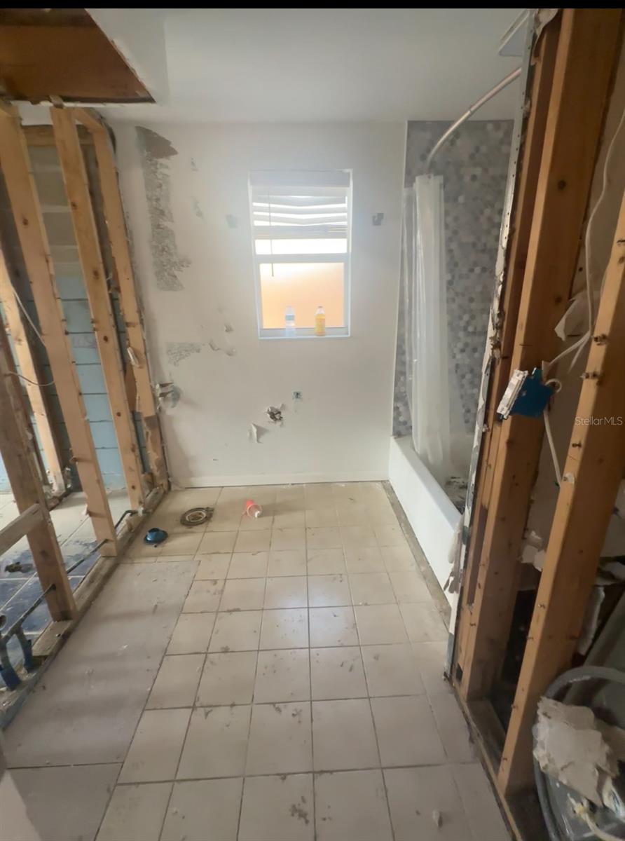 Image 4 of 7 For 709 Pruitt Drive