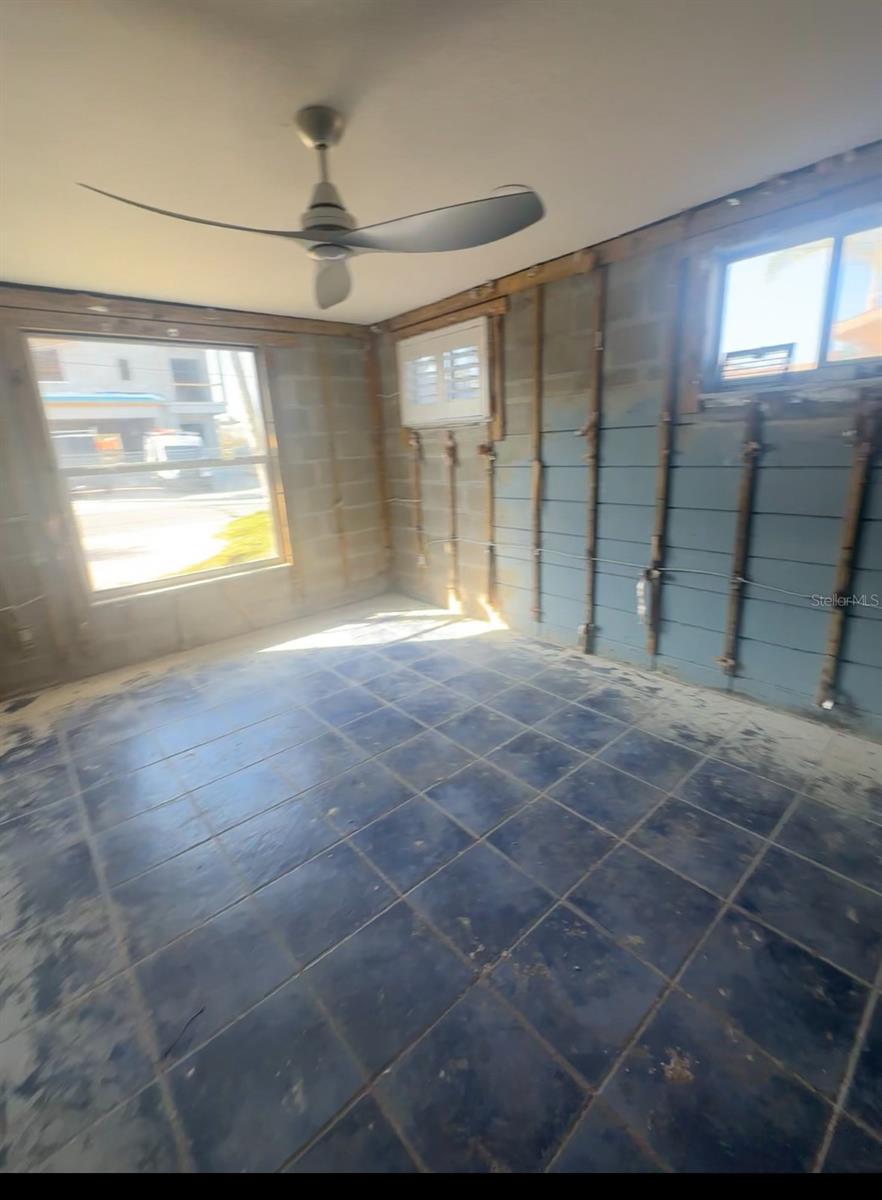 Image 5 of 7 For 709 Pruitt Drive