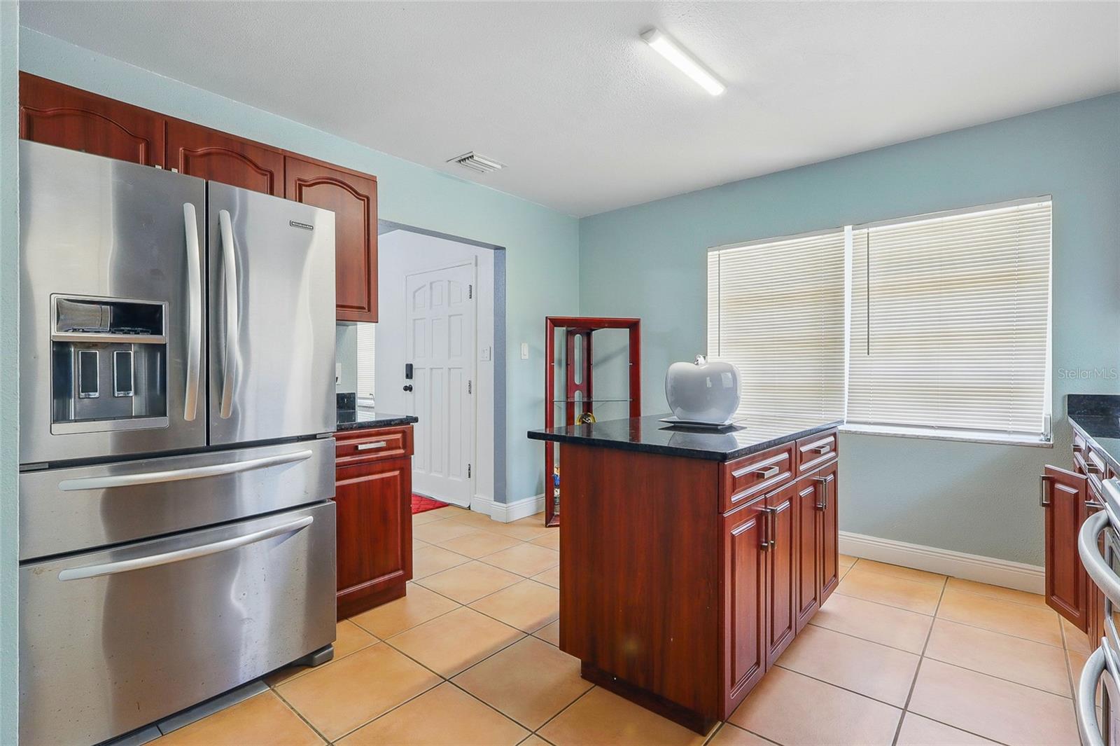 Image 21 of 36 For 8525 Ola Avenue