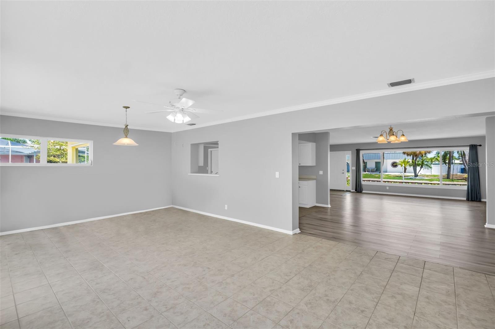 Listing photo id 10 for 4200 49th Avenue S