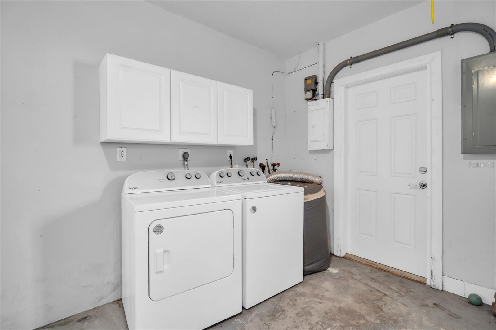 Listing photo id 36 for 4200 49th Avenue S