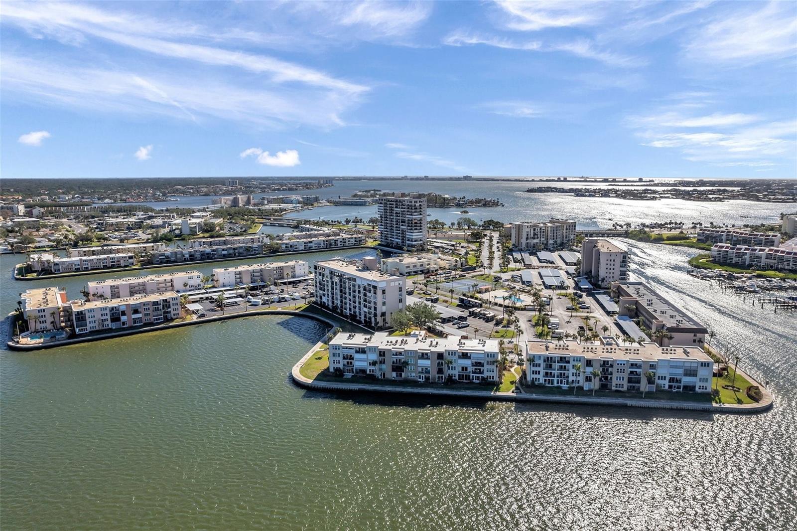 Image 40 of 48 For 7600 Sun Island Drive S 407