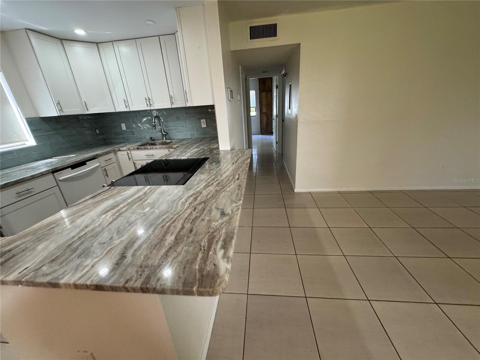 Image 15 of 50 For 3300 Fox Chase Circle N 229
