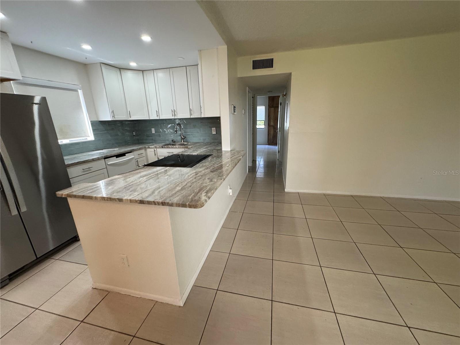 Image 19 of 50 For 3300 Fox Chase Circle N 229
