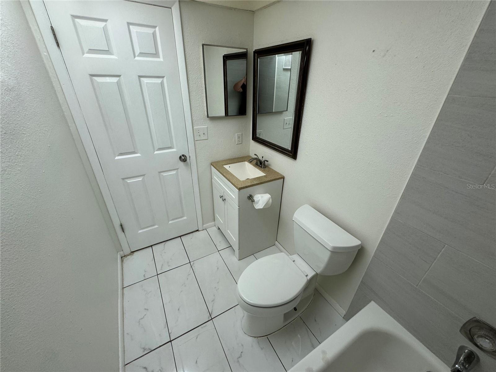 Image 33 of 50 For 3300 Fox Chase Circle N 229