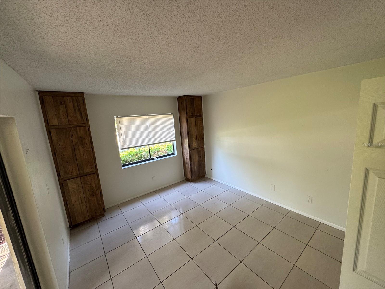 Image 36 of 50 For 3300 Fox Chase Circle N 229