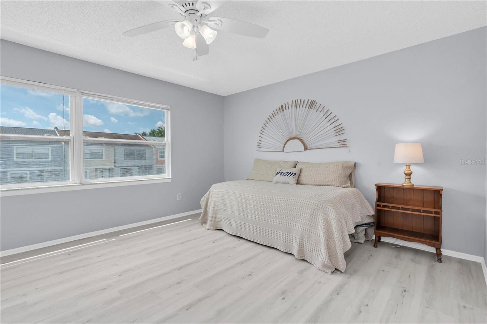 Image 5 of 11 For 3041 Pines Drive 52