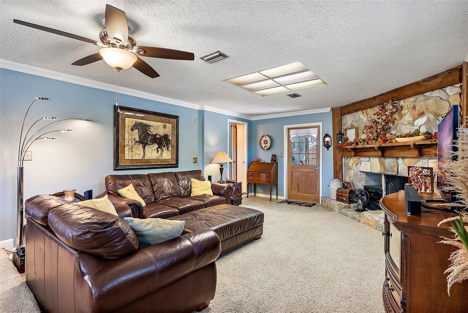 Image 13 of 27 For 11296 90th Avenue
