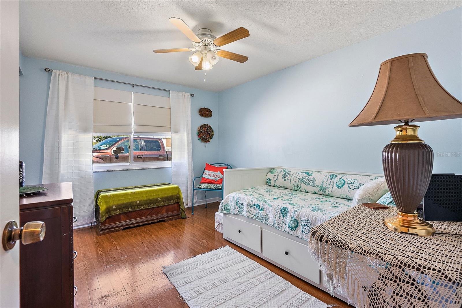 Image 18 of 27 For 11296 90th Avenue