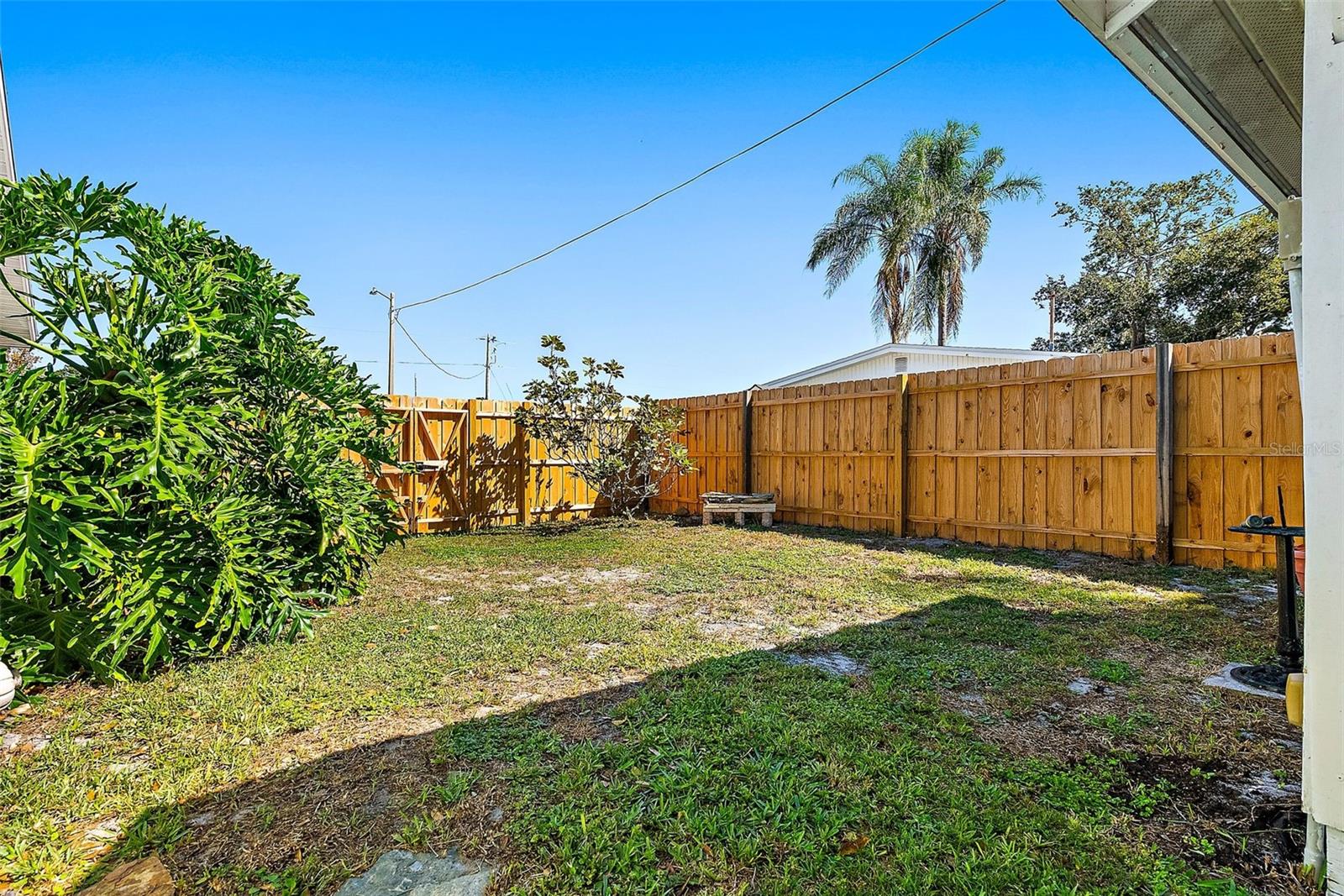 Image 24 of 27 For 11296 90th Avenue