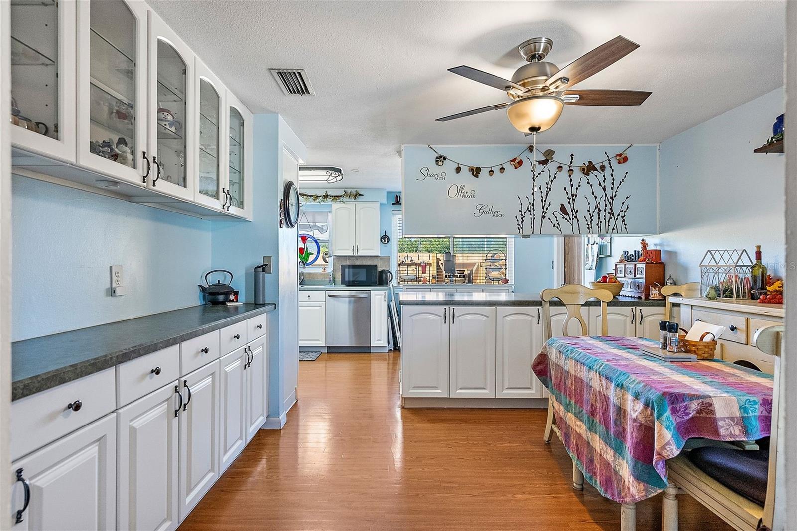 Image 3 of 27 For 11296 90th Avenue