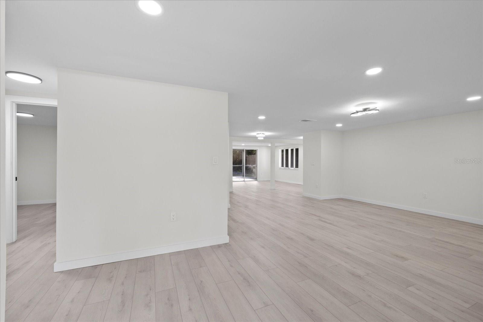 Image 12 of 42 For 15025 Shark Street