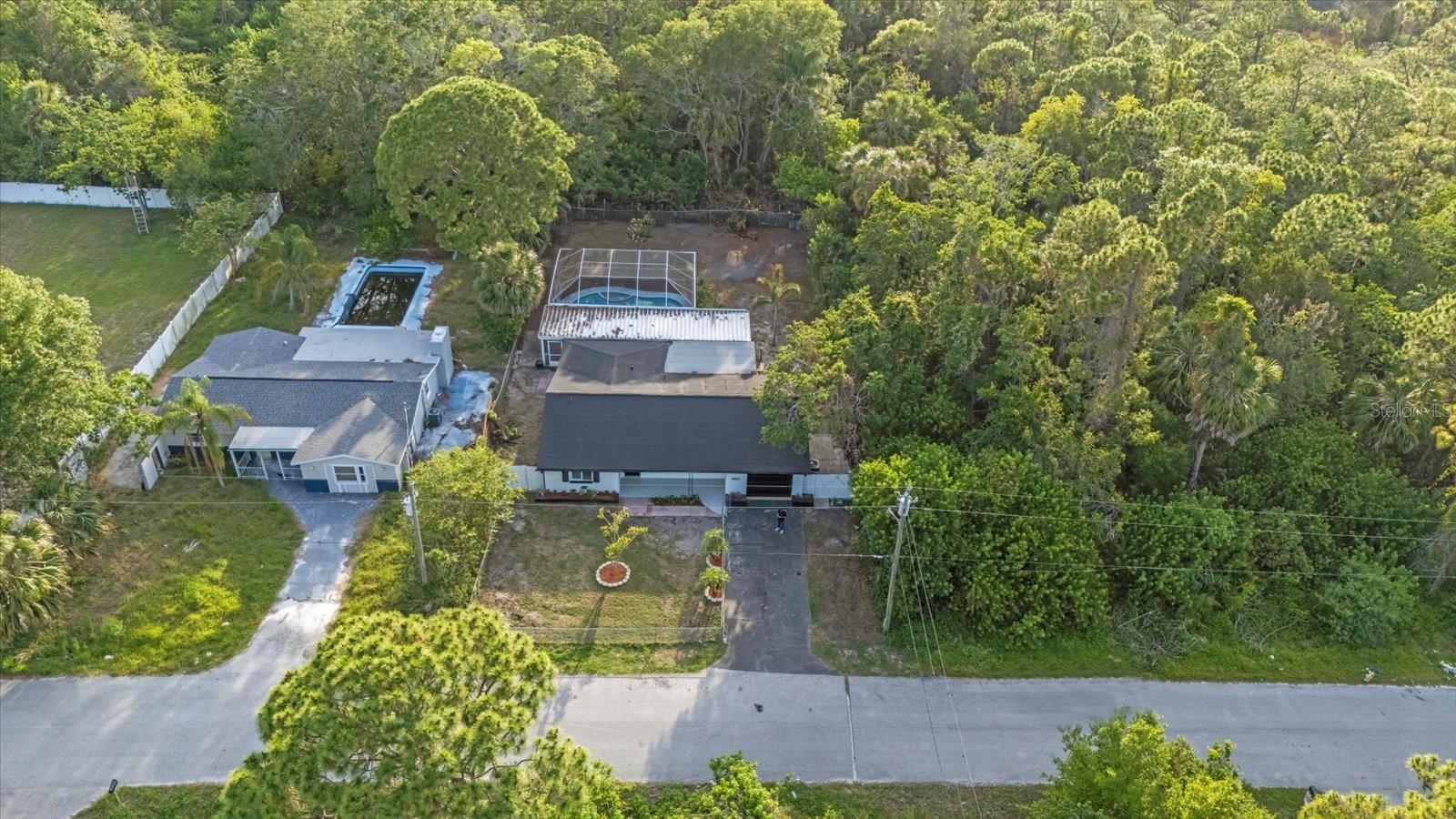 Image 4 of 42 For 15025 Shark Street