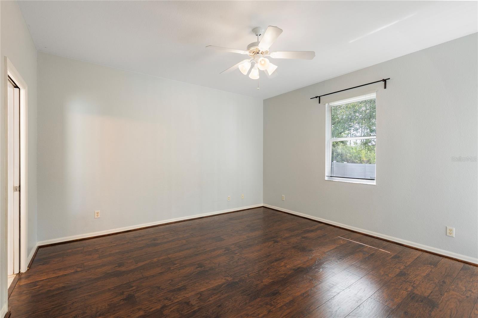Image 11 of 34 For 4264 Michaler Street
