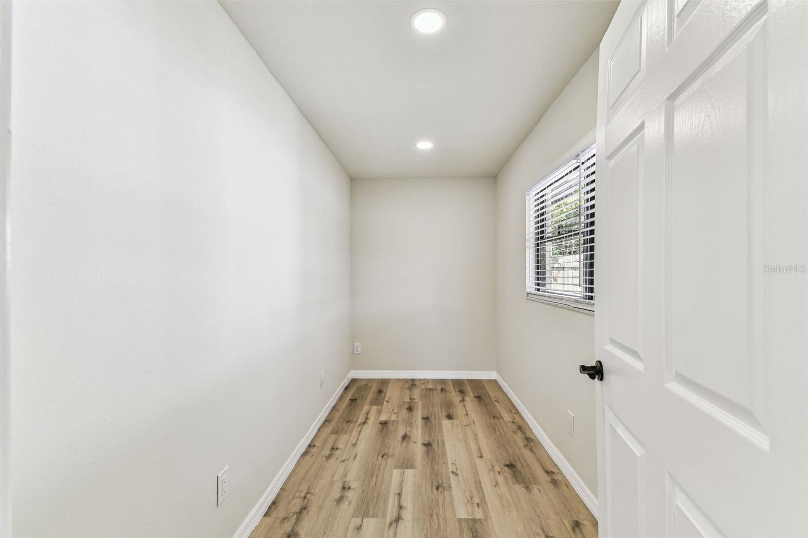 Image 10 of 62 For 6551 West Shore Circle