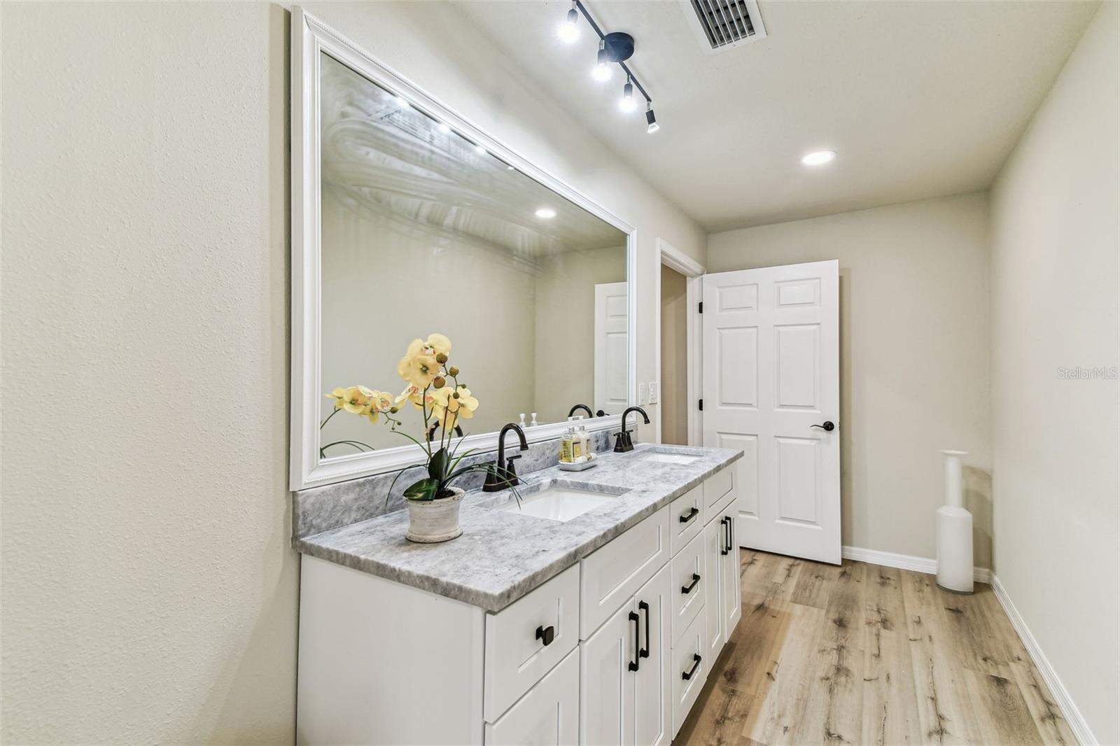 Image 23 of 62 For 6551 West Shore Circle