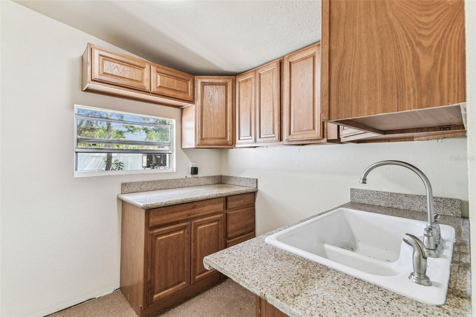 Image 47 of 62 For 6551 West Shore Circle