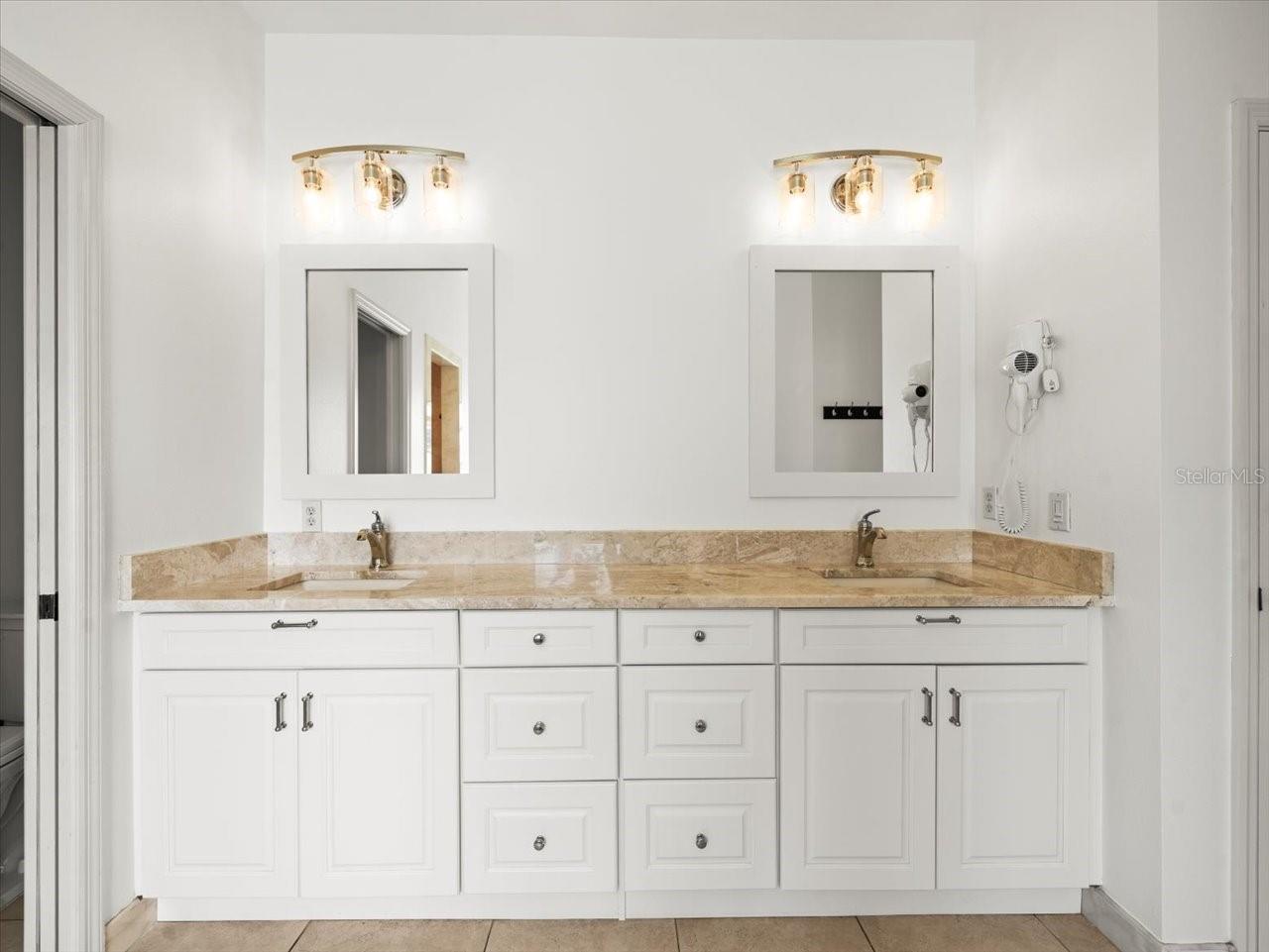 Image 15 of 56 For 13608 Lytton Way