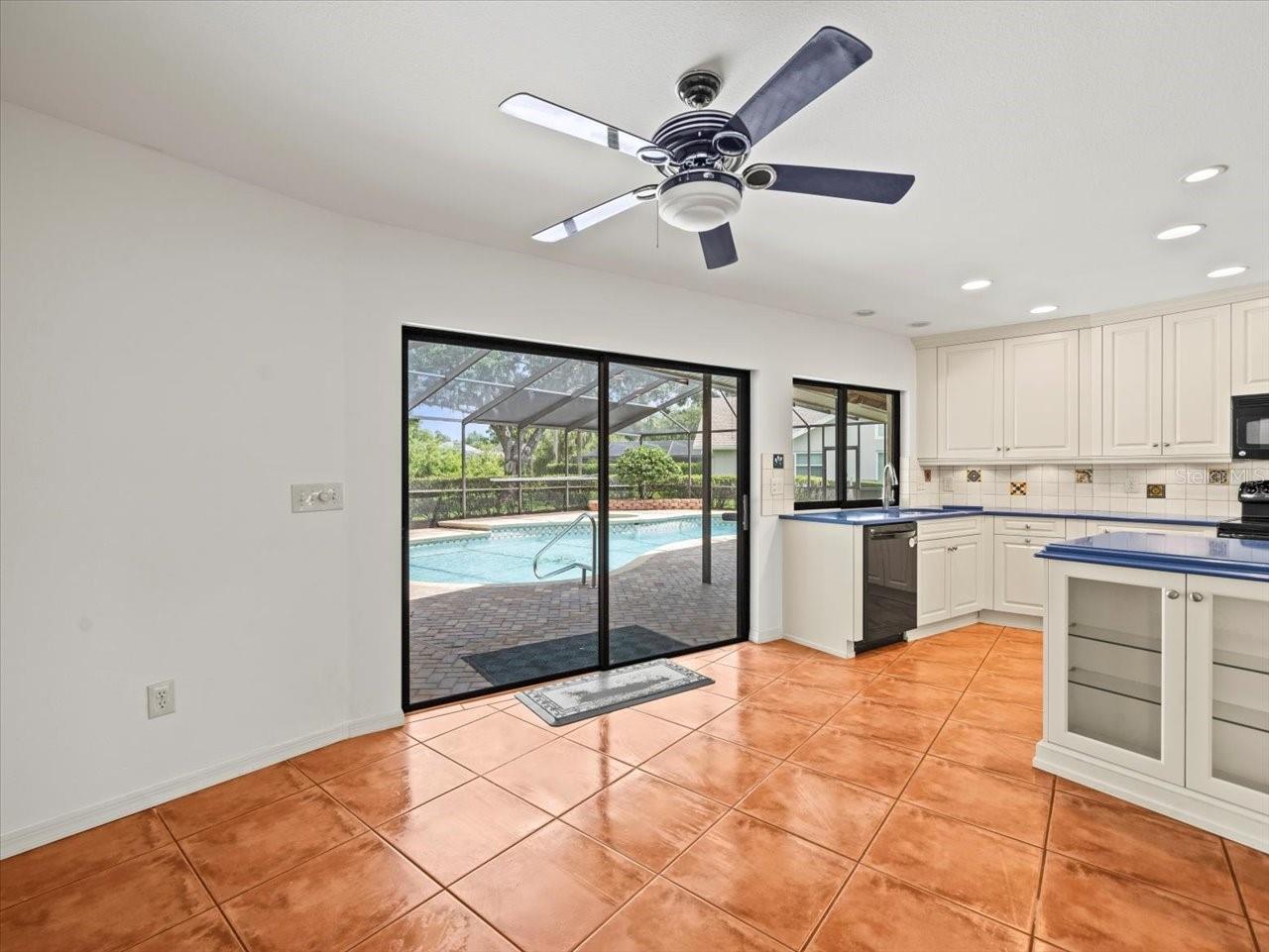 Image 22 of 56 For 13608 Lytton Way