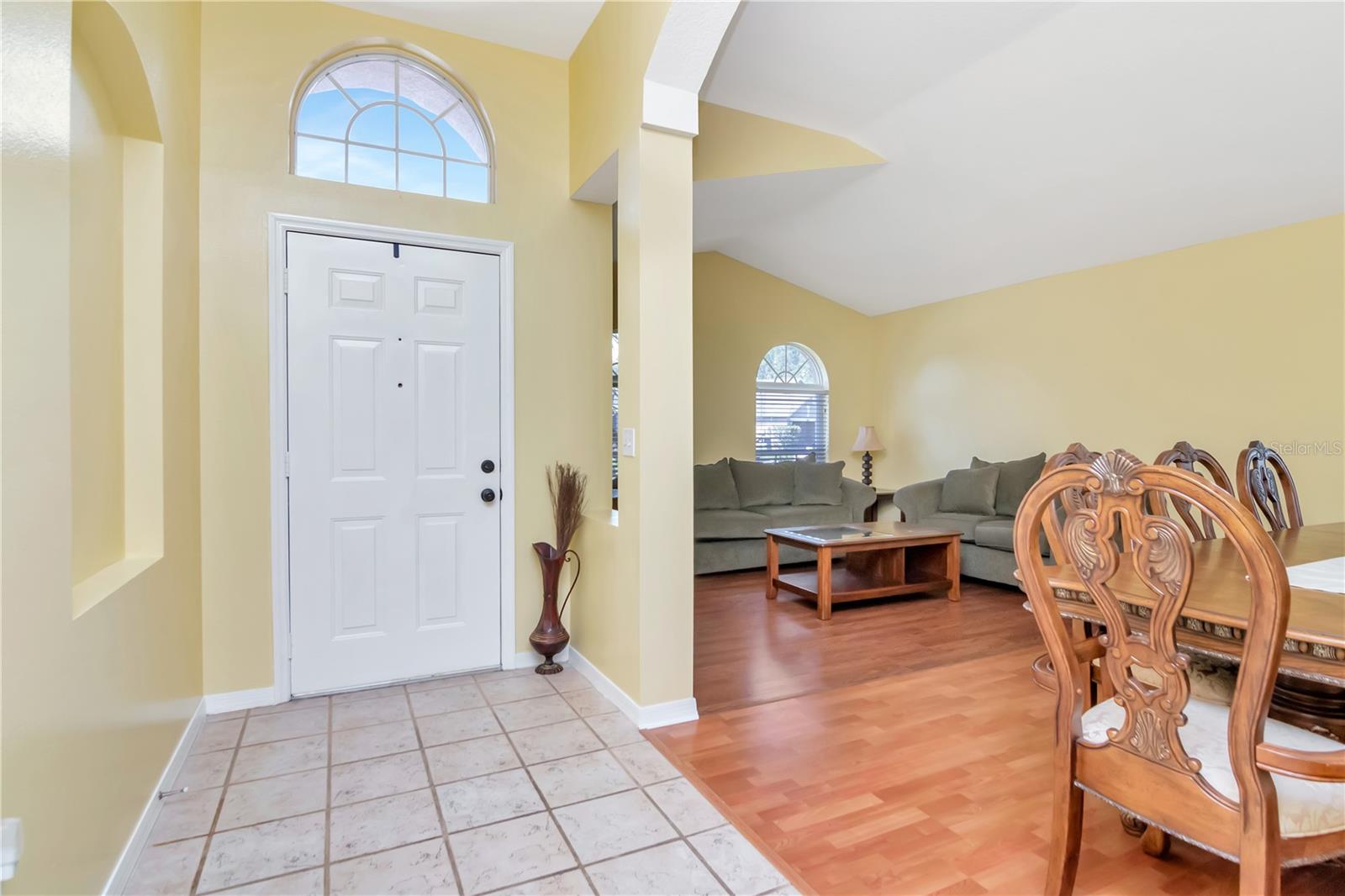 Image 5 of 39 For 30445 Tremont Drive