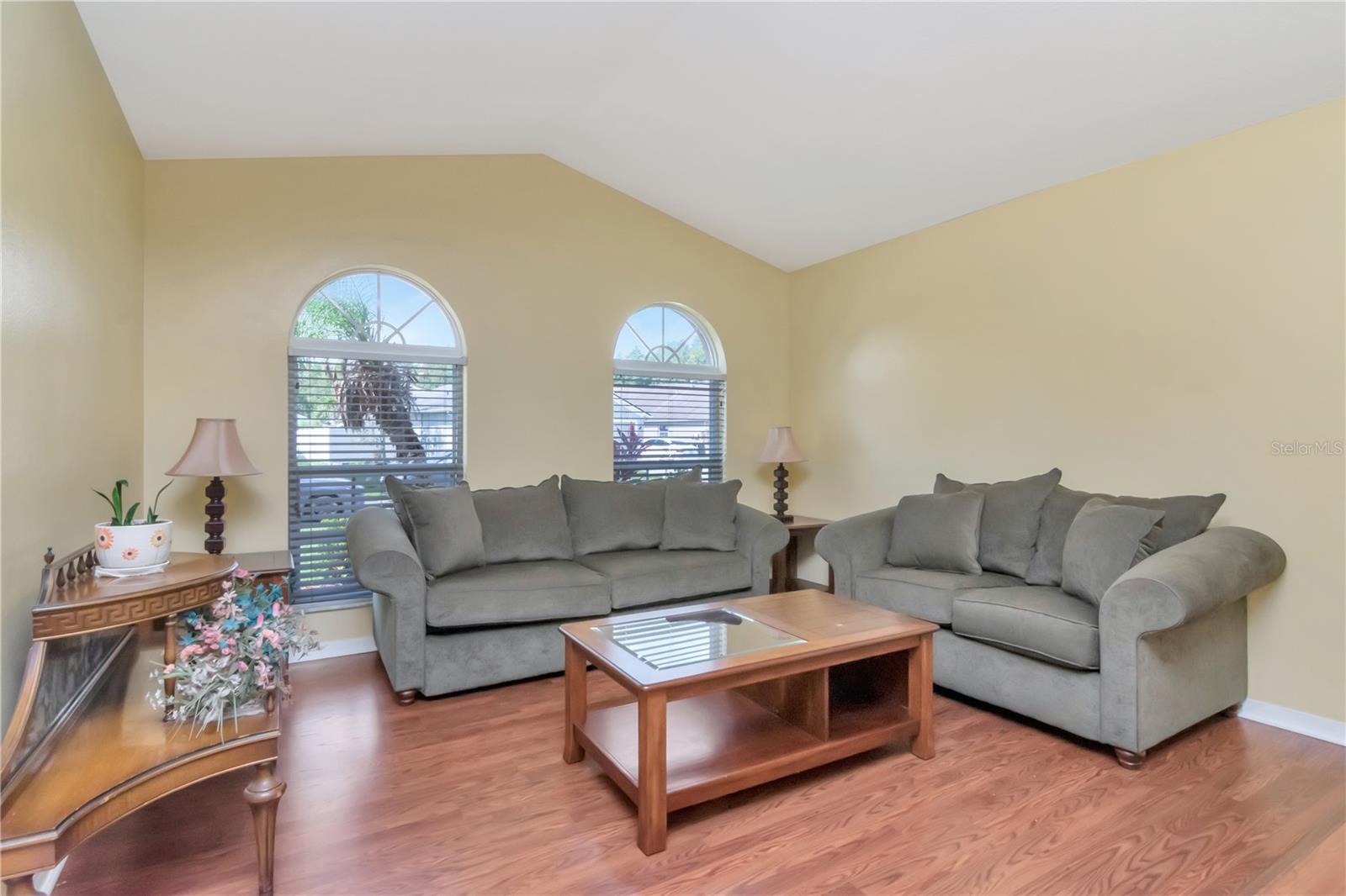 Image 7 of 39 For 30445 Tremont Drive