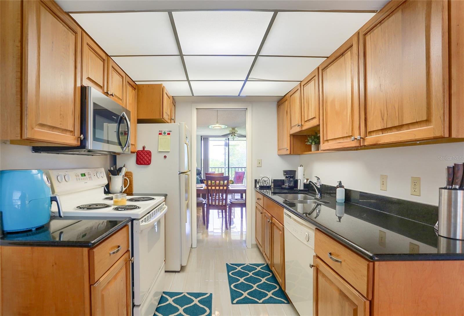 Image 10 of 29 For 1328 Pasadena Avenue S 207