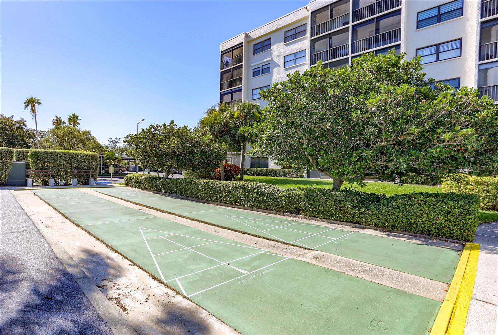 Image 23 of 29 For 1328 Pasadena Avenue S 207