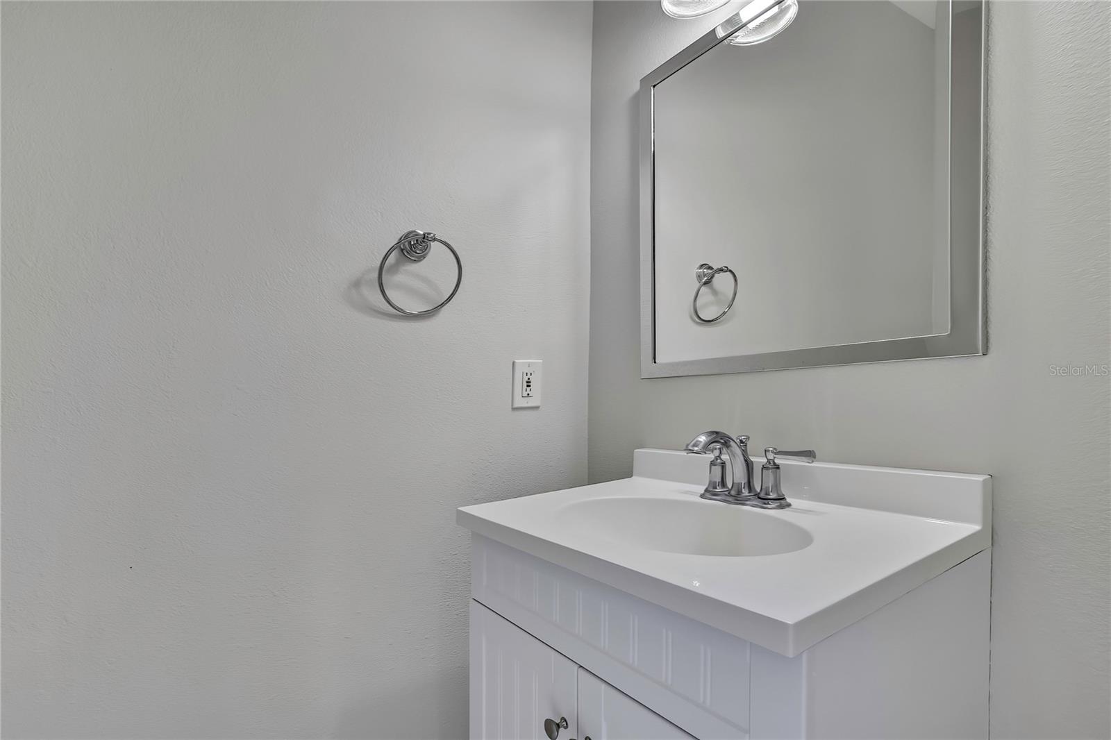 Image 10 of 66 For 1402 Harbour Walk Road