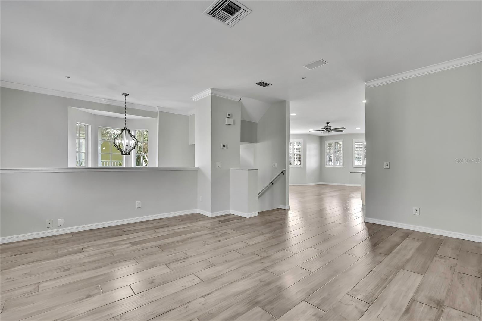 Image 13 of 66 For 1402 Harbour Walk Road