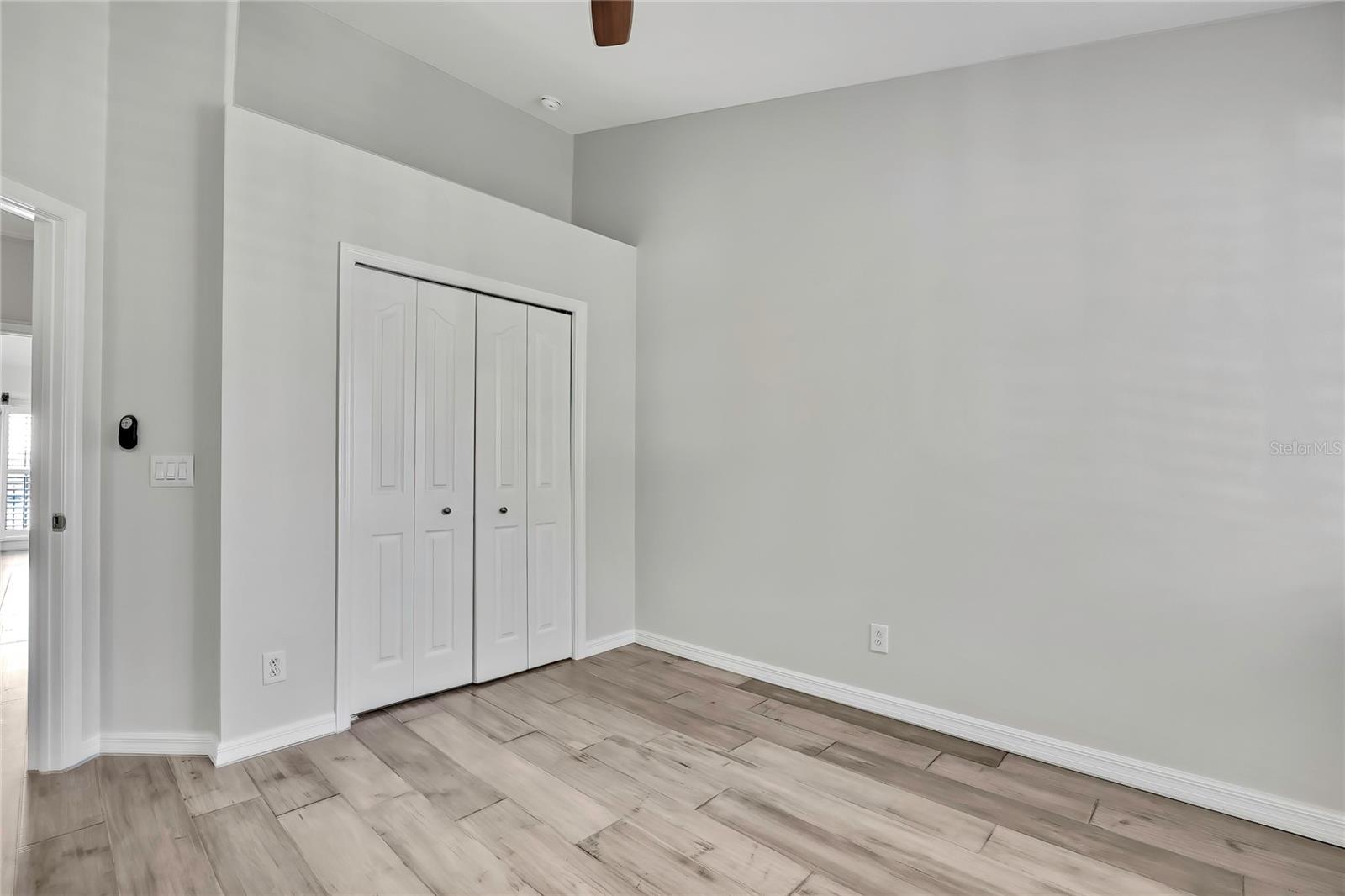 Image 46 of 66 For 1402 Harbour Walk Road