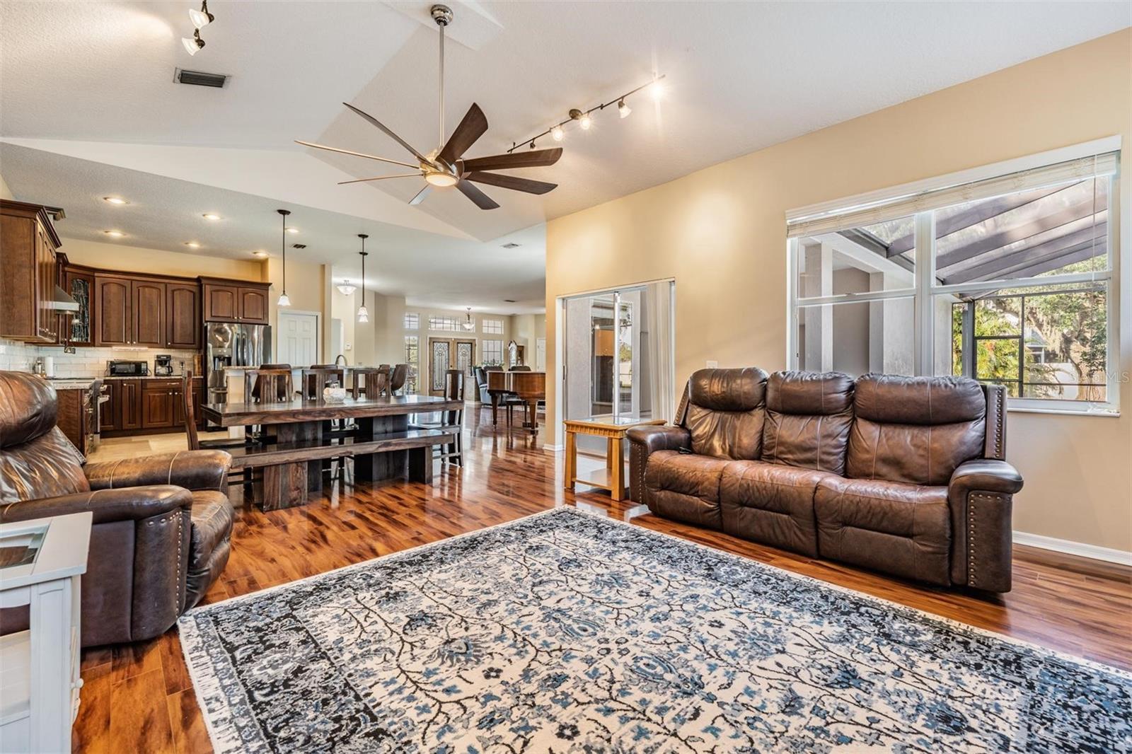 Image 9 of 46 For 6411 Barton Road