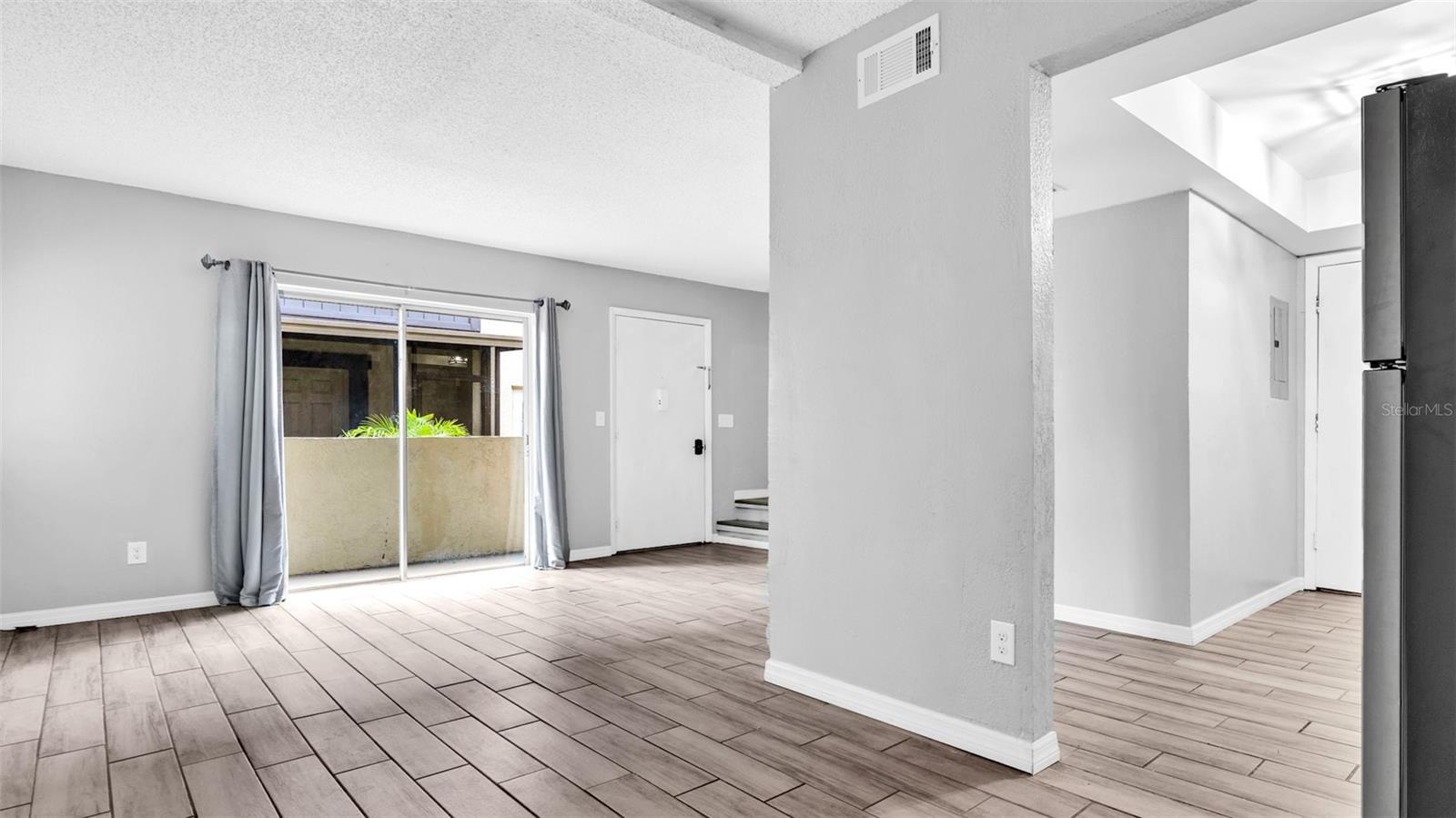 Image 9 of 37 For 1844 Bough Avenue C