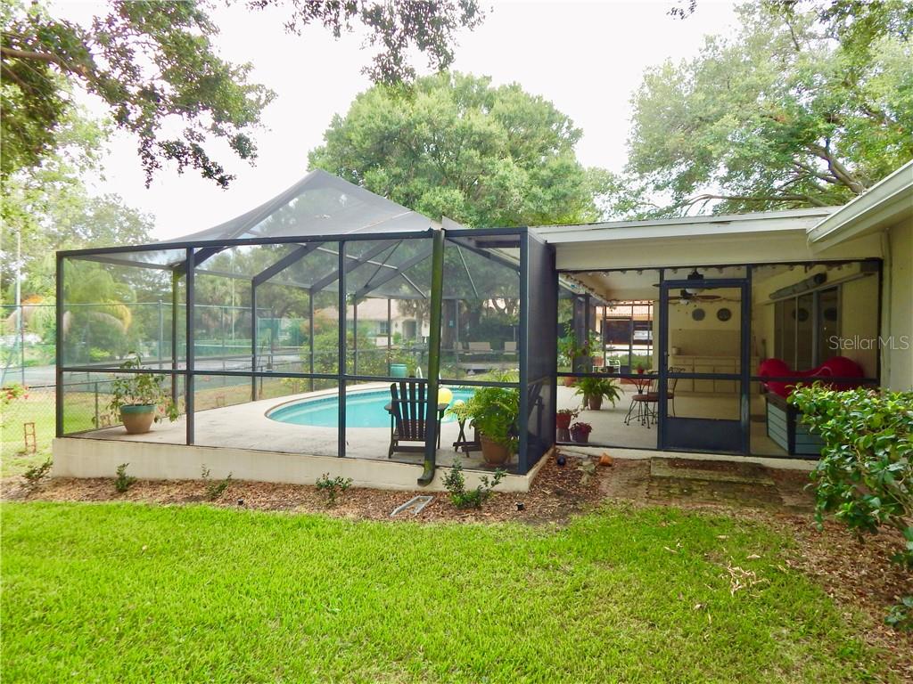 Image 20 of 35 For 2911 Mill Stream Court
