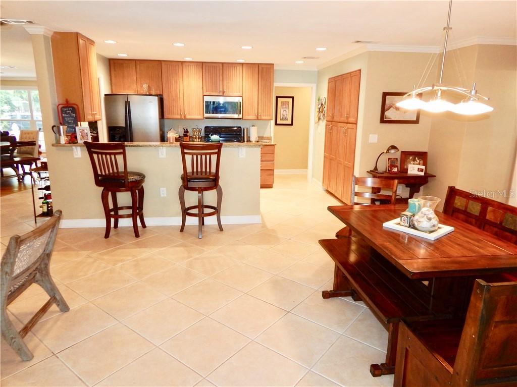 Image 21 of 35 For 2911 Mill Stream Court