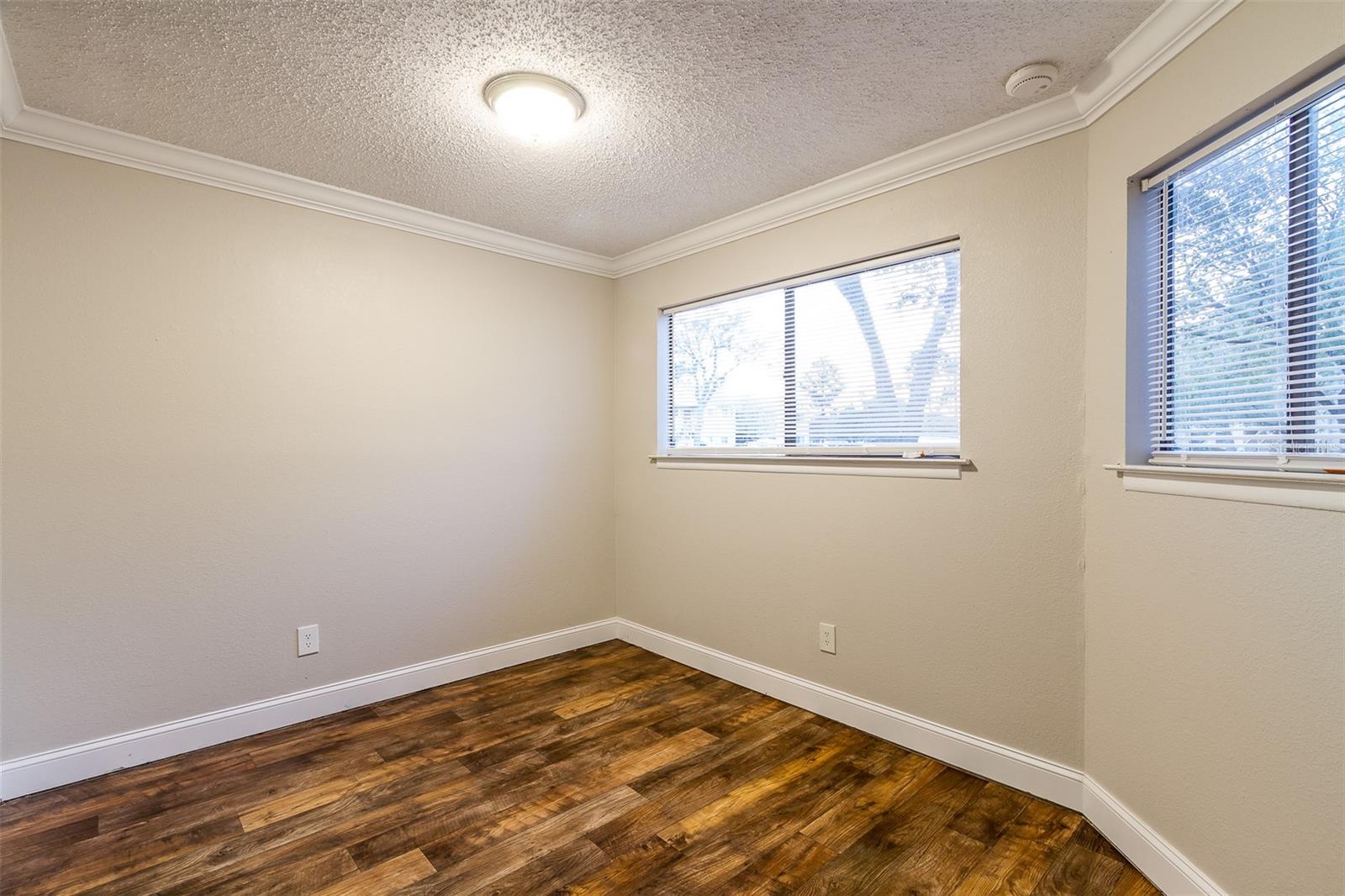 Image 4 of 10 For 7298 Ulmerton Road 306