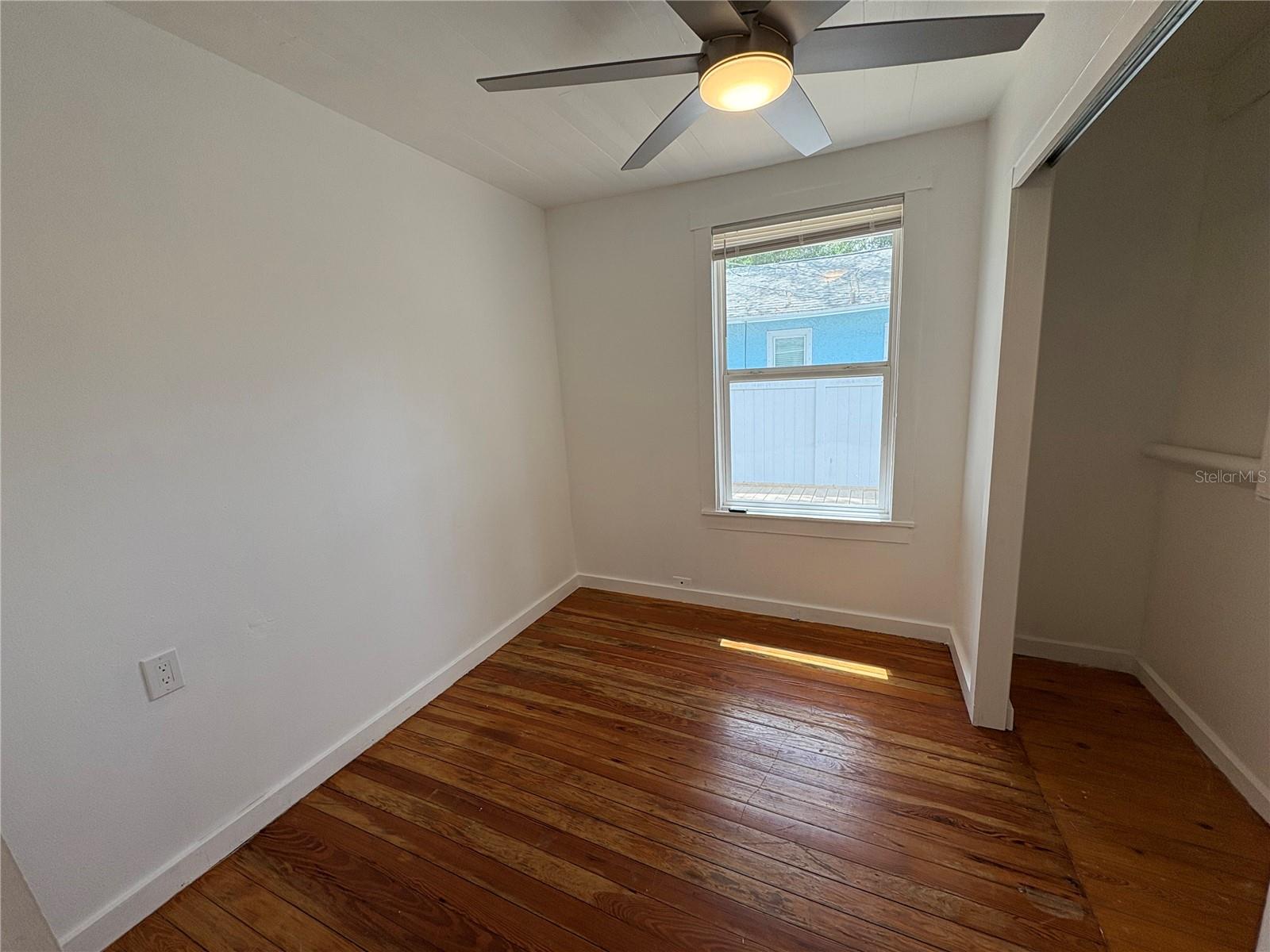 Image 14 of 30 For 420 5th Street N