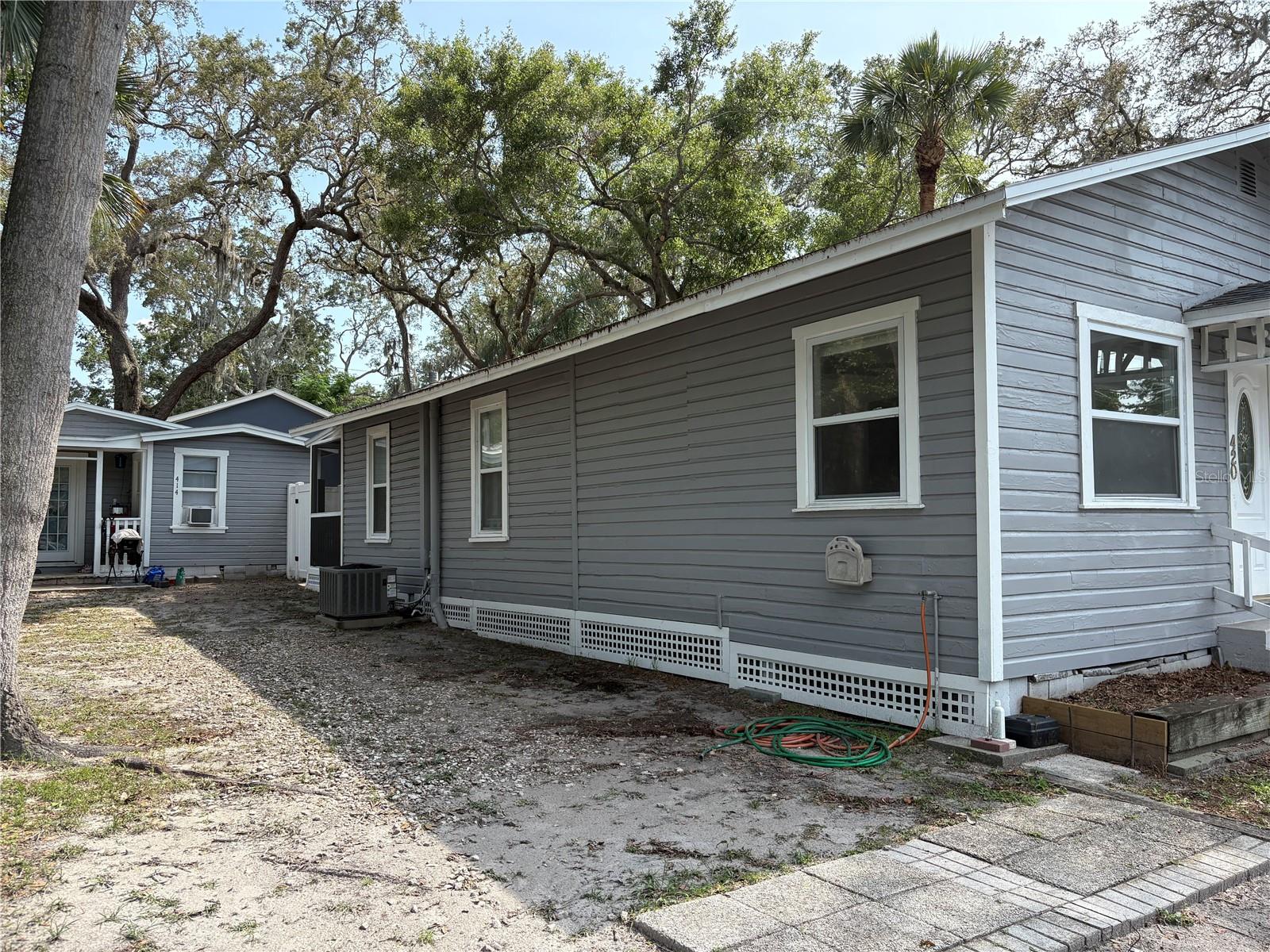 Image 3 of 30 For 420 5th Street N