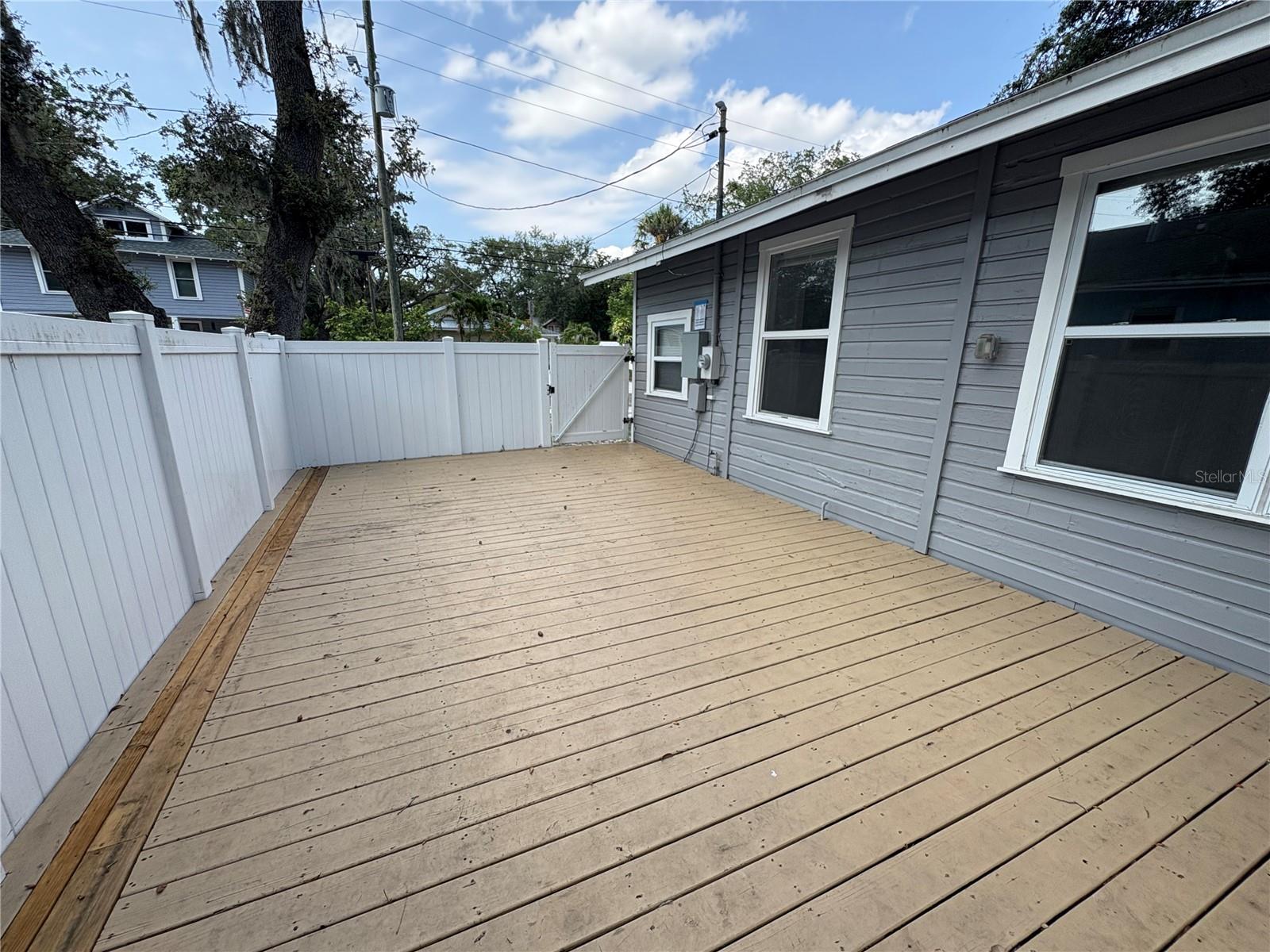 Image 4 of 30 For 420 5th Street N
