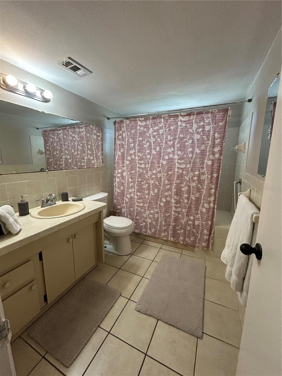 Listing photo id 20 for 3625 Windham Drive