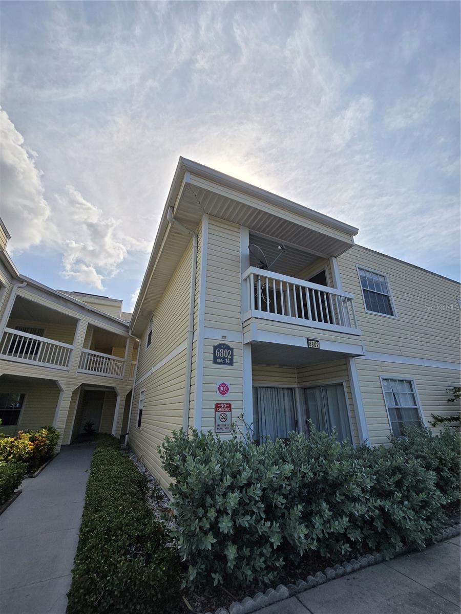 Details for 6802 Stones Throw Circle N 14206, ST PETERSBURG, FL 33710