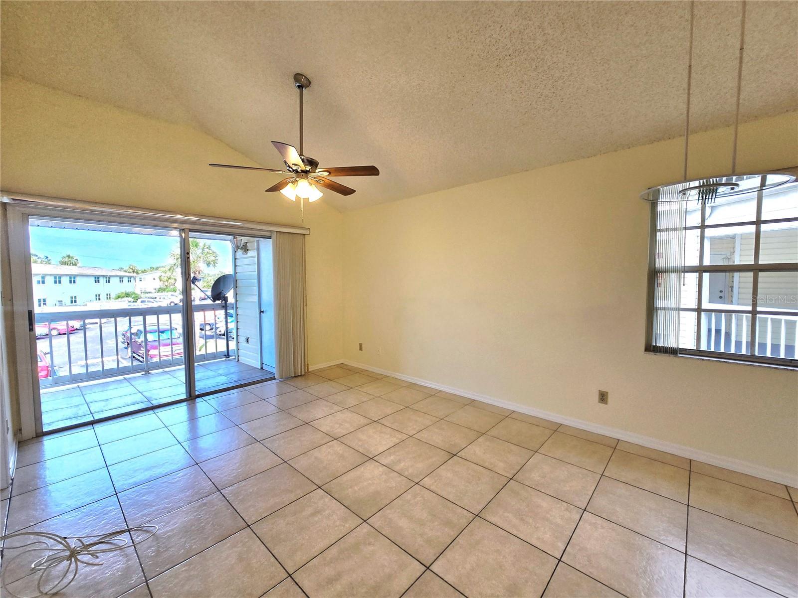 Image 11 of 36 For 6802 Stones Throw Circle N 14206