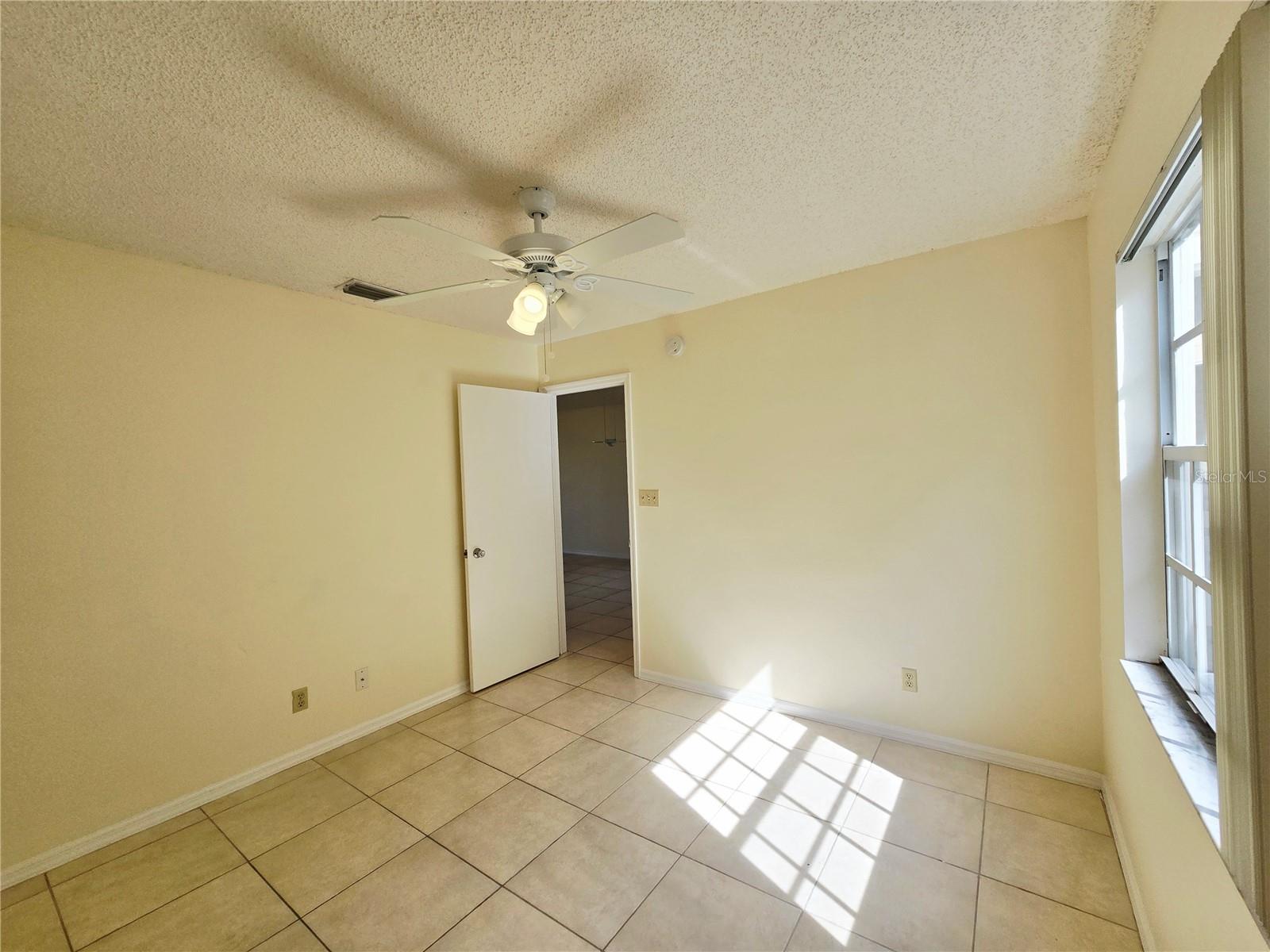 Image 14 of 36 For 6802 Stones Throw Circle N 14206